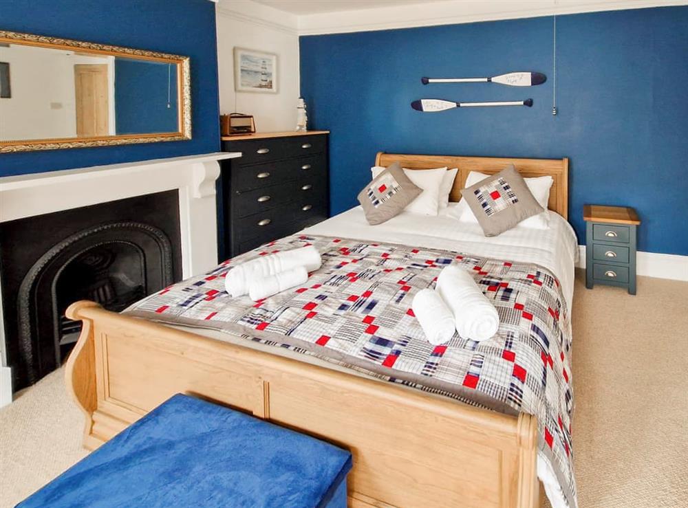 Double bedroom (photo 2) at Midships in Dartmouth, Devon
