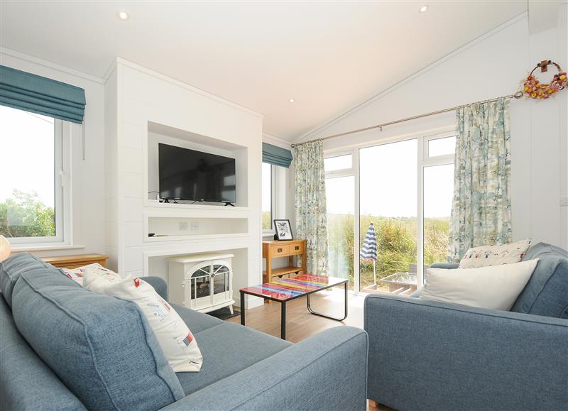 Enjoy the living room at Midway Lodge, Cawsand near Kingsand