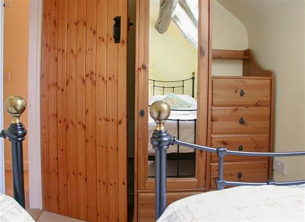 Twin bedroom (photo 2) at Milk Maid Cottage in Kniverton, near Ashbourne, Derbyshire