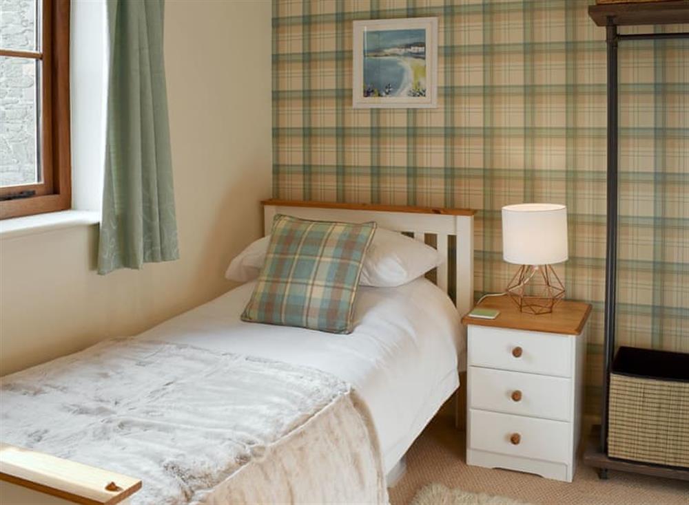 Charming twin bedroom at Milkmaids in Polbathic, near Looe, Cornwall