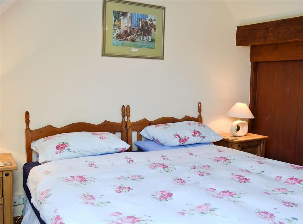 Double bedroom at Kingfisher Cottage, 