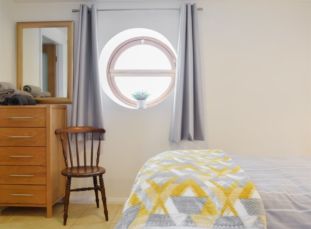 Double bedroom (photo 8) at Mill House Barn in Warmingham, Sandbach, Cheshire