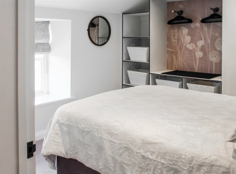 Double bedroom (photo 3) at Mill House in Falmouth, Cornwall