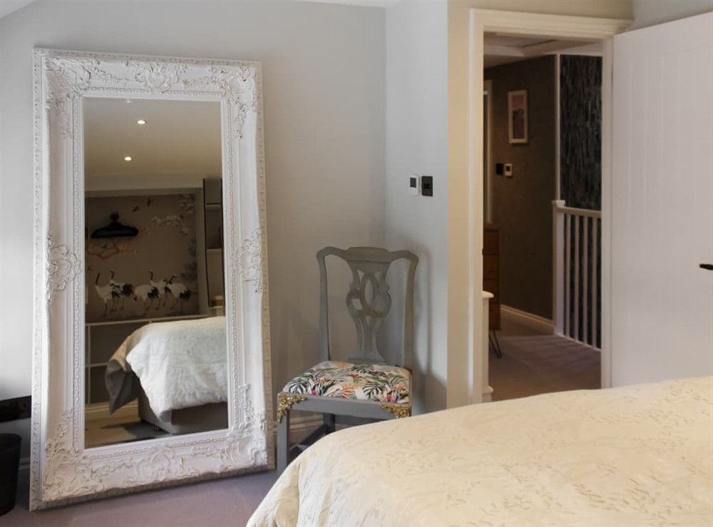 Double bedroom (photo 6) at Mill House in Falmouth, Cornwall