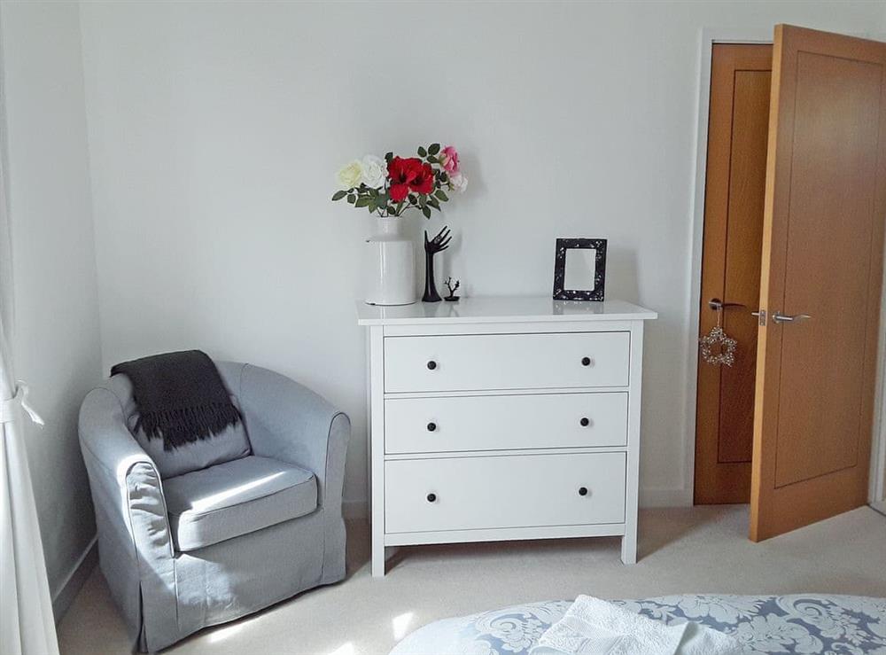 Bright and airy double bedroom (photo 2) at Mill Reach in Yarmouth, Isle of Wight
