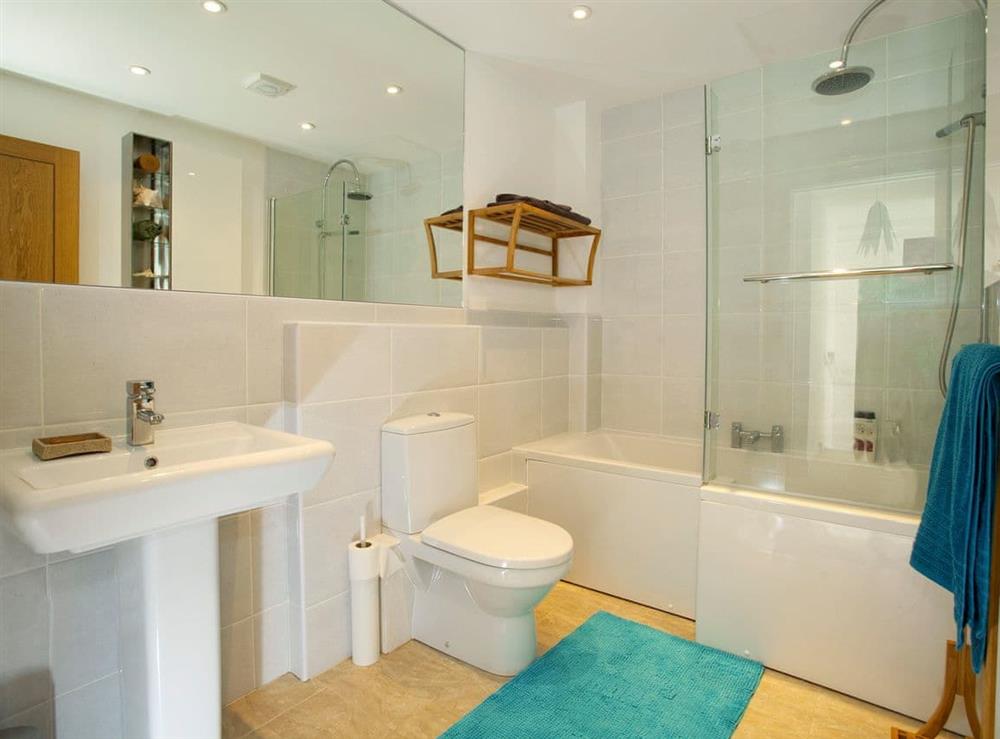 Main family bathroom at Mill Reach in Yarmouth, Isle of Wight