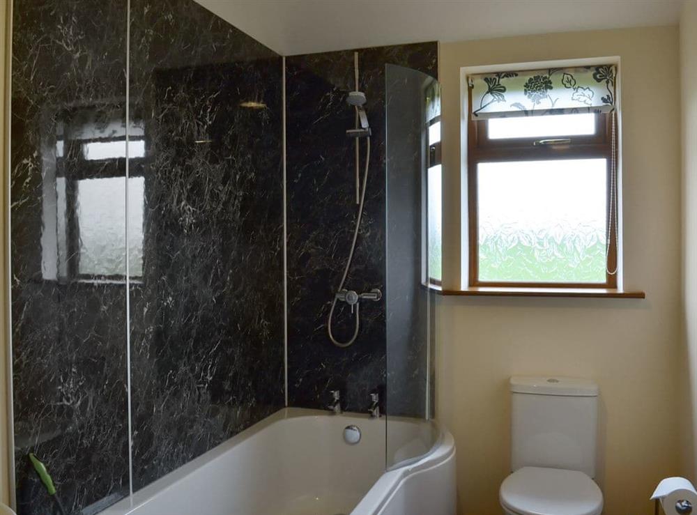 Well presented bathroom at Mill Stone Cottage in Nr. Chapel St Leonards, Lincolnshire