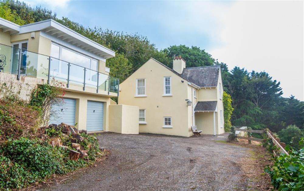 Millbay Cottage and Apartment-the perfect holiday home by the beach for 7, just a short ferry trip to Salcombe town. at Millbay Cottage in East Portlemouth