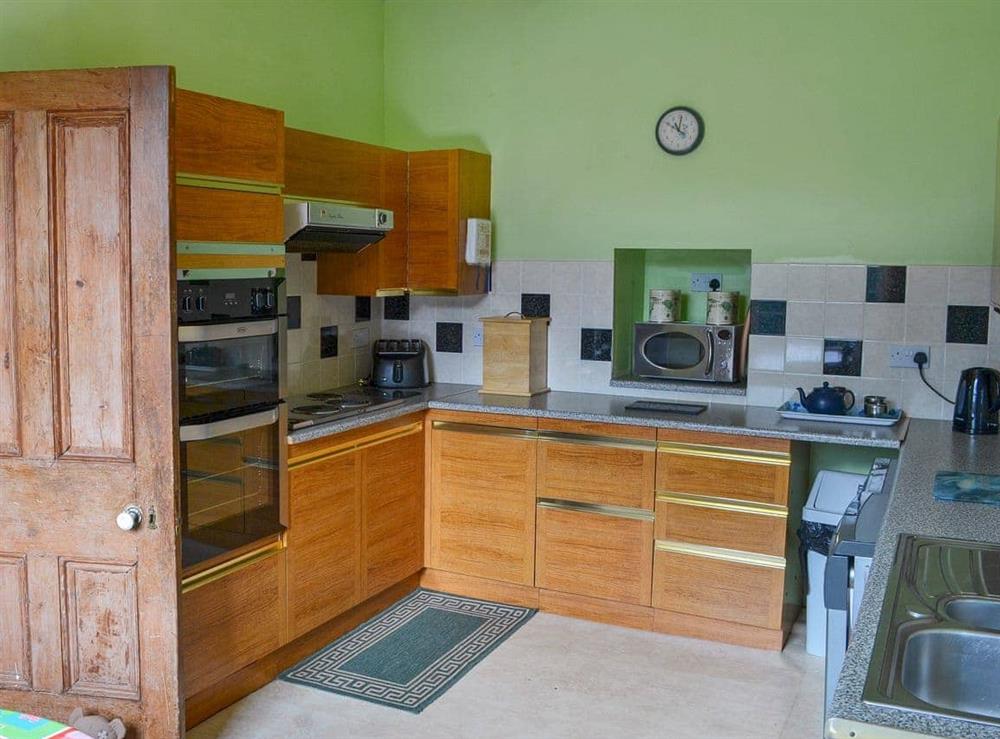 Spacious kitchen/dining room at Millford House in Hartland, Bideford, Devon