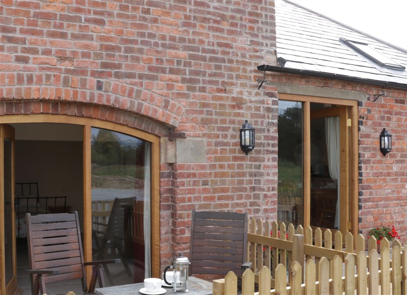 The setting at Millstone Cottages - Granary Cottage, Westbury