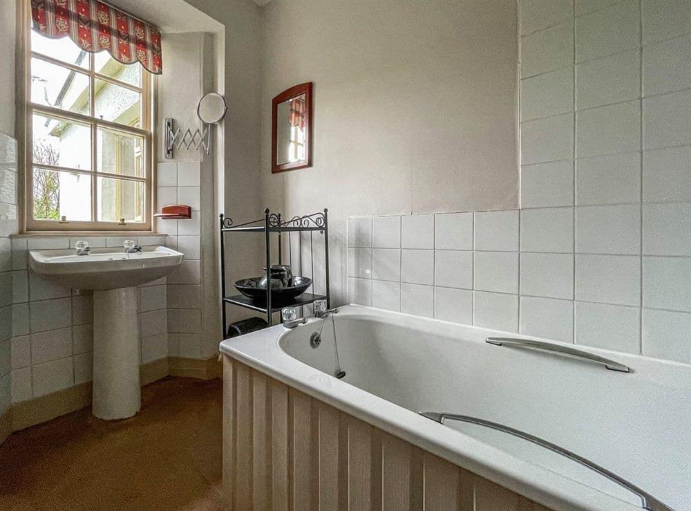 Bathroom at Milton Cottage in Rosehall, near Lairg, Sutherland