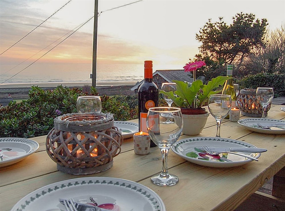 Sitting-out-area at Min Afon Sea View Cottage in Llanaber, near Barmouth, Gwynedd