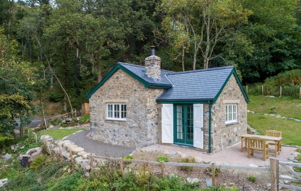 The perfect romantic retreat in the Welsh countryside at Minafon, Colwyn Bay