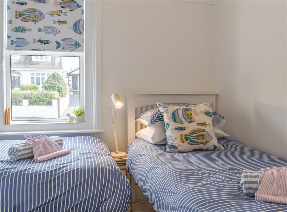 Twin bedroom