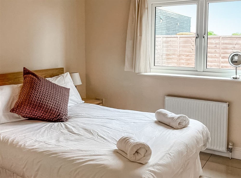 Double bedroom (photo 2) at Mistletoe in Althorne, near Chelmsford, Essex