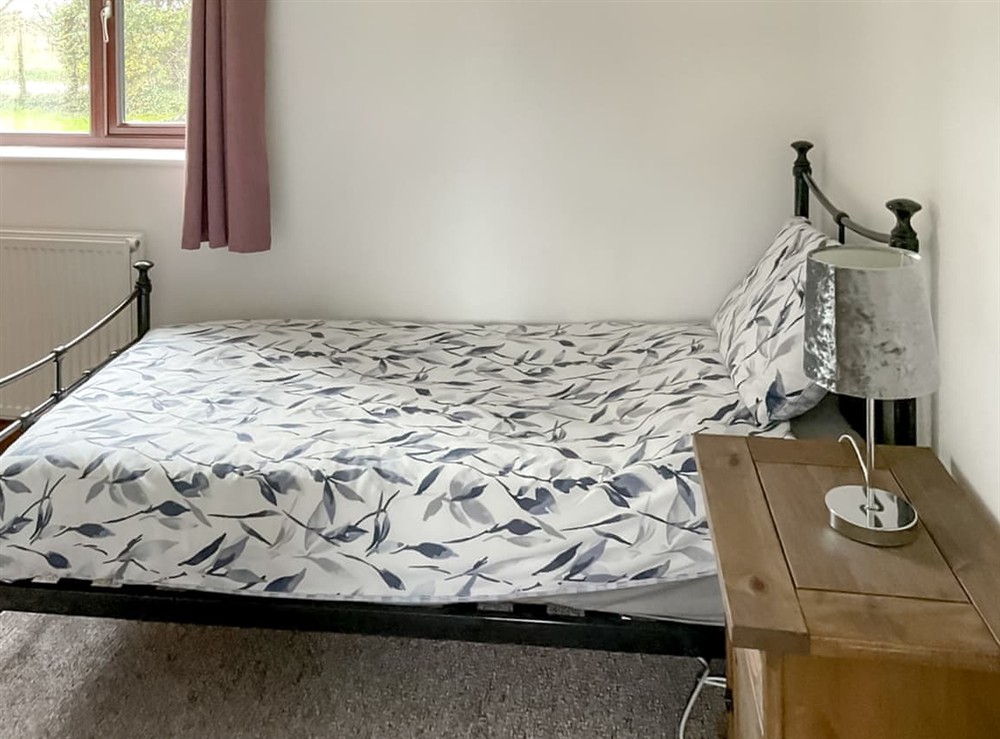 Twin bedroom (photo 3) at Mistletoe Cottage in Burnham-on-sea, Somerset