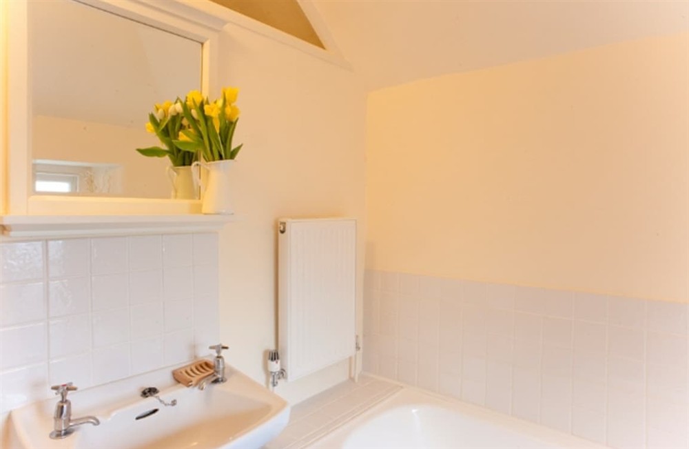 Bathroom at Mizpah Cottage in Portscatho, Cornwall