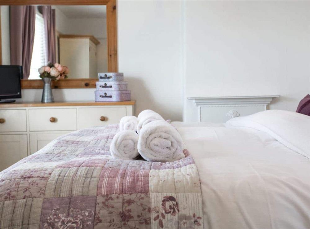 Double bedroom (photo 2) at Mizzen in Crantock, near Newquay, Cornwall