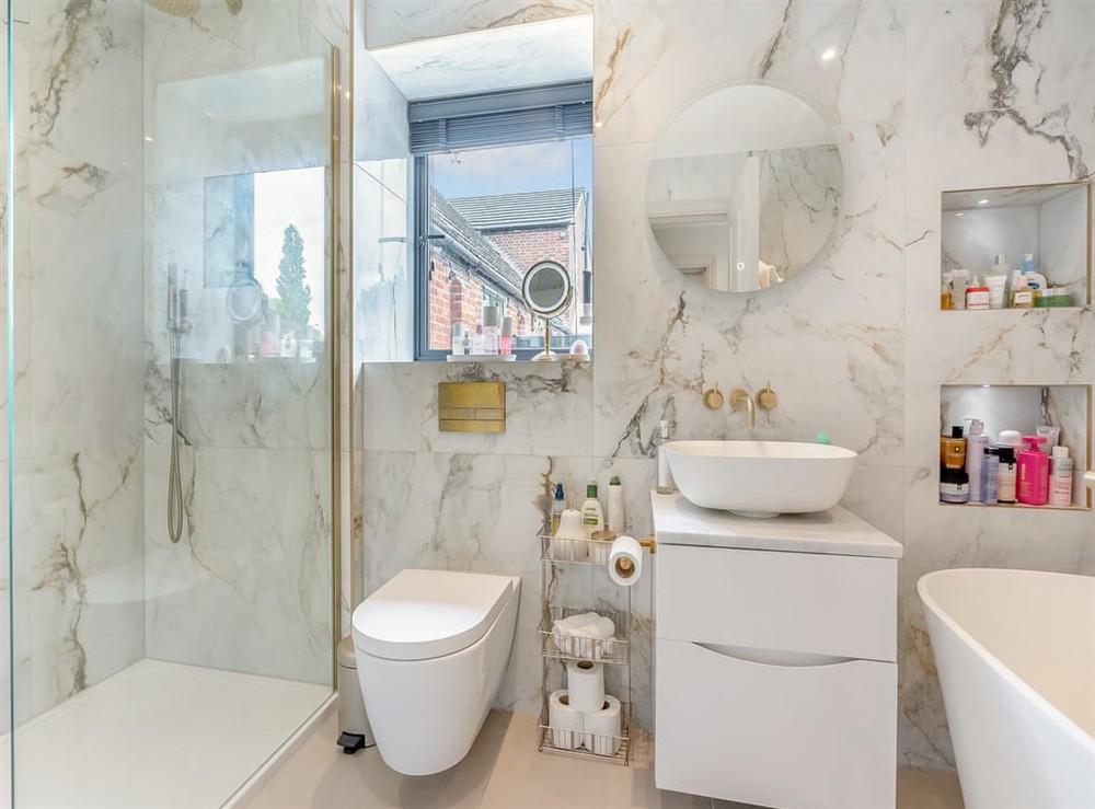 Bathroom at Moat Farm in Tring, Buckinghamshire