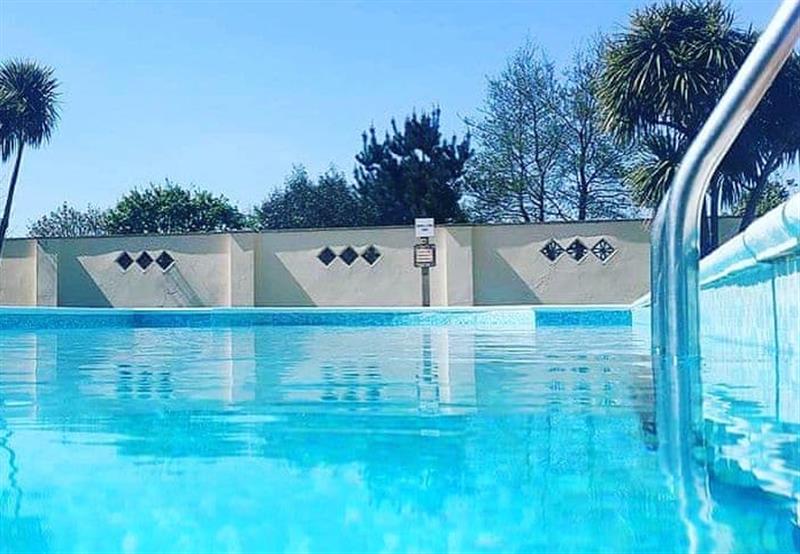 The outdoor swimming pool at Monkey Tree Holiday Park in Newquay, Cornwall
