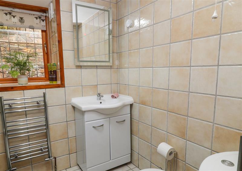 The bathroom at Monkleigh Mill, Monkleigh near Bideford