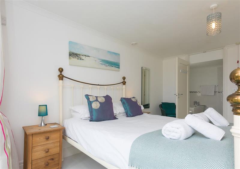 This is a bedroom (photo 3) at Moonbeams, Carbis Bay