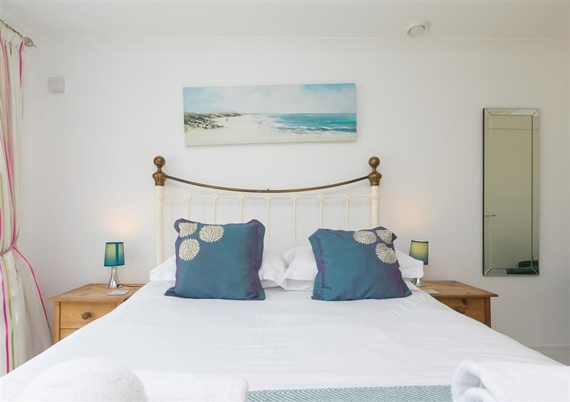 This is a bedroom (photo 4) at Moonbeams, Carbis Bay