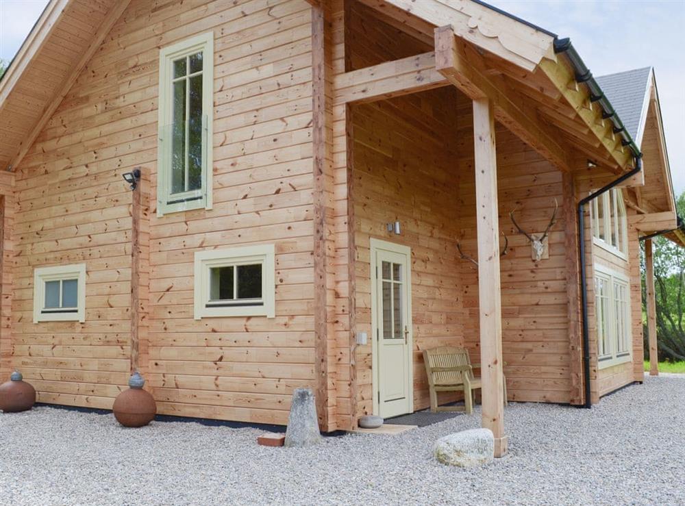 Attractive holiday home at Moonshine Cottage in Culbokie, near Dingwall, Ross-Shire