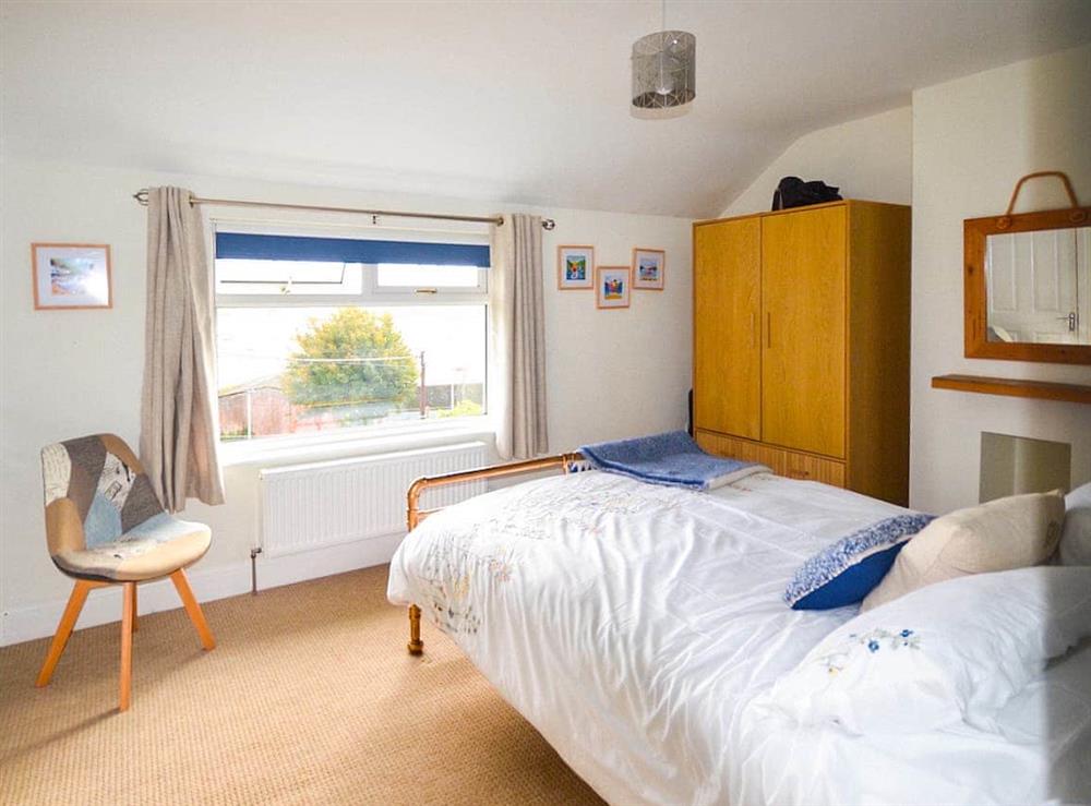 Double bedroom (photo 3) at Moontide in Appledore, Devon