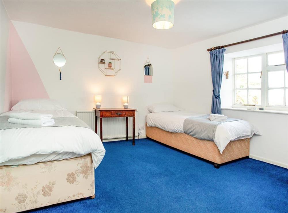 Twin bedroom at Moor Cottage in Morchard Bishop, Devon