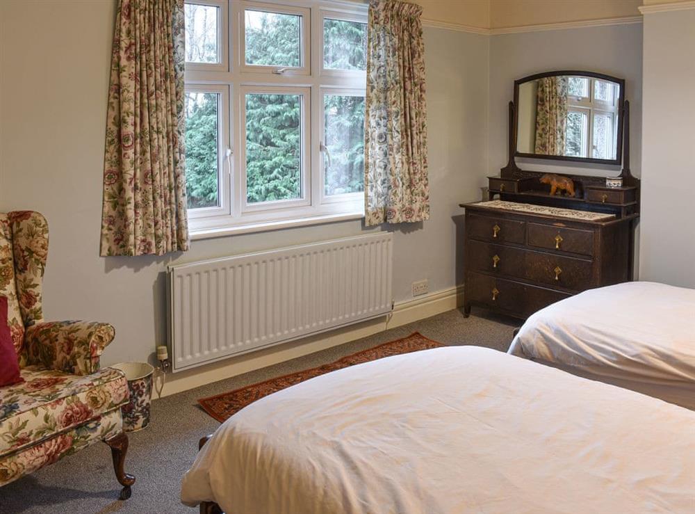 Twin bedroom (photo 3) at Moor House in Yanwath, near Penrith, Cumbria