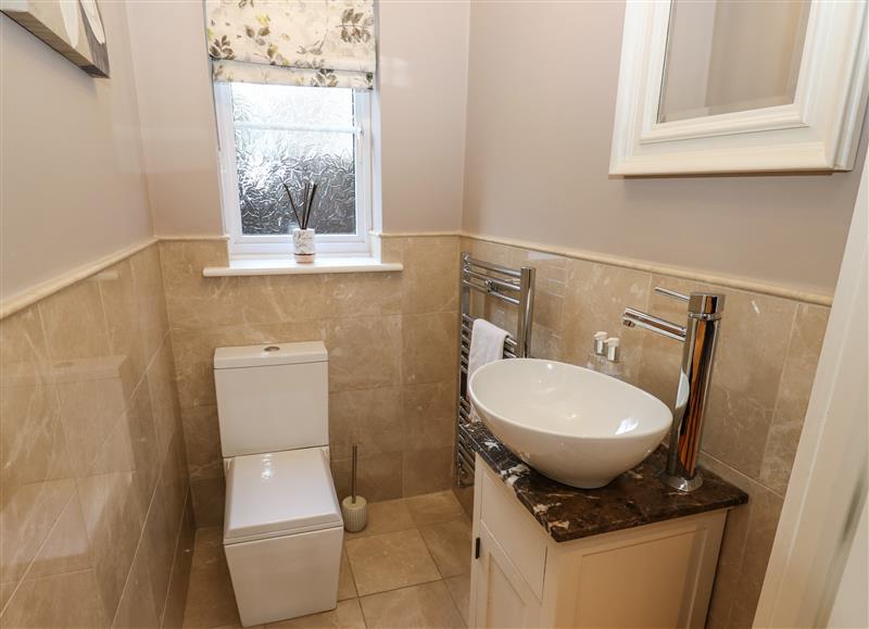 Bathroom (photo 4) at Moor View, Glossop