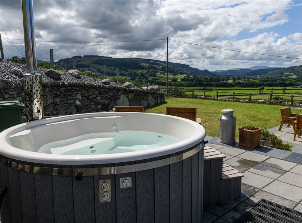 Hot tub at Moor View House in Corwen and the Berwyn Mountains, Denbighshire