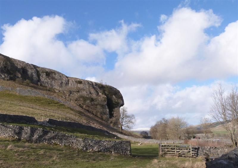The setting around Moor View