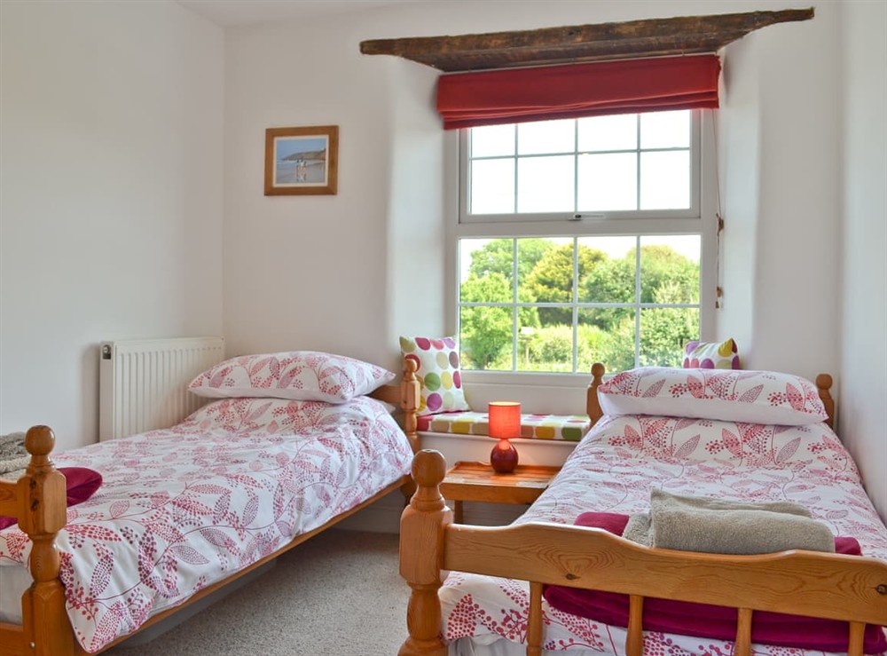 Twin bedroom at Moore Cottage. in Bude, Cornwall