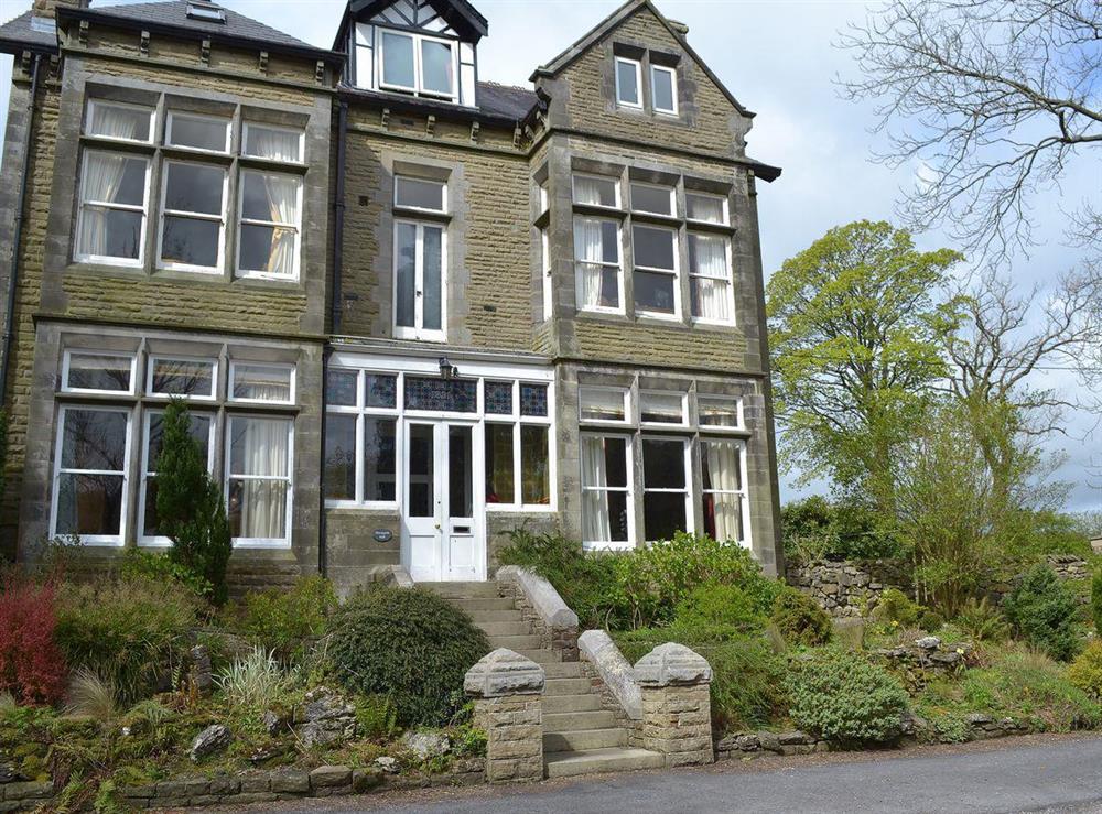 Apartment in an imposing Victorian house at the end of a private drive at Moorgarth Hall in Ingleton, Yorkshire, North Yorkshire