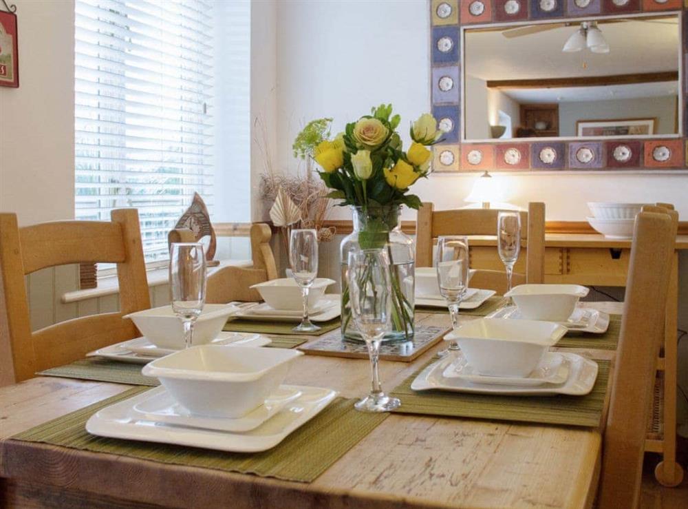 Delightful dining room at Moorhens Cottage in Cotswold Water Parks, Glos., Gloucestershire