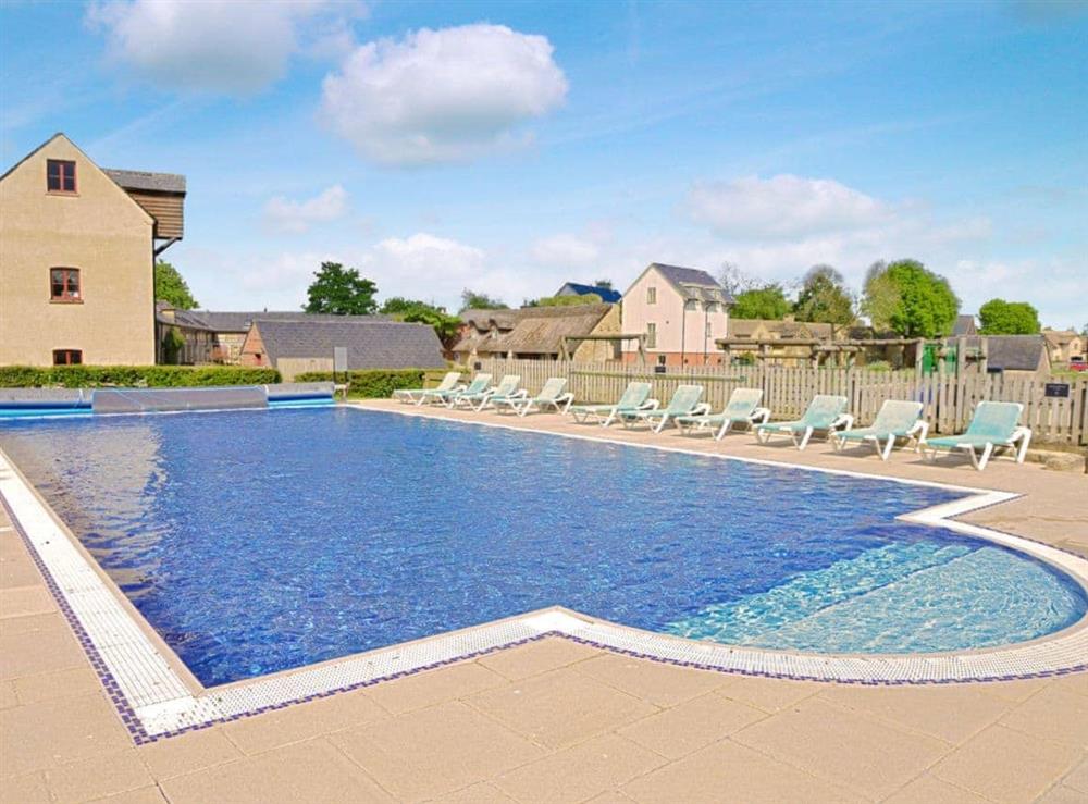 Leisure facilities at Moorhens Cottage in Cotswold Water Parks, Glos., Gloucestershire