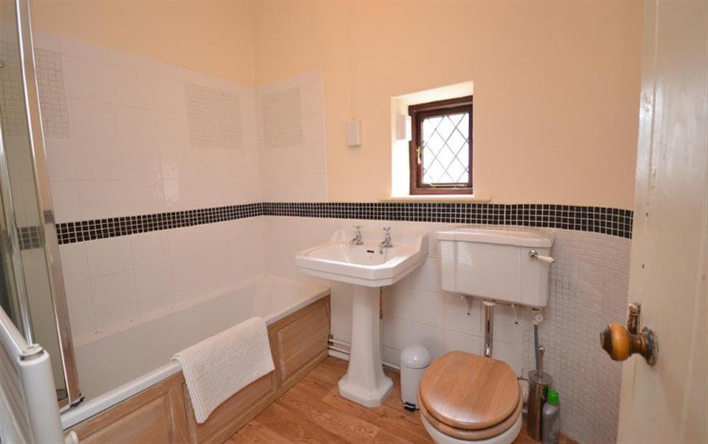 The family bathroom. at Moorlands Cottage in Belstone