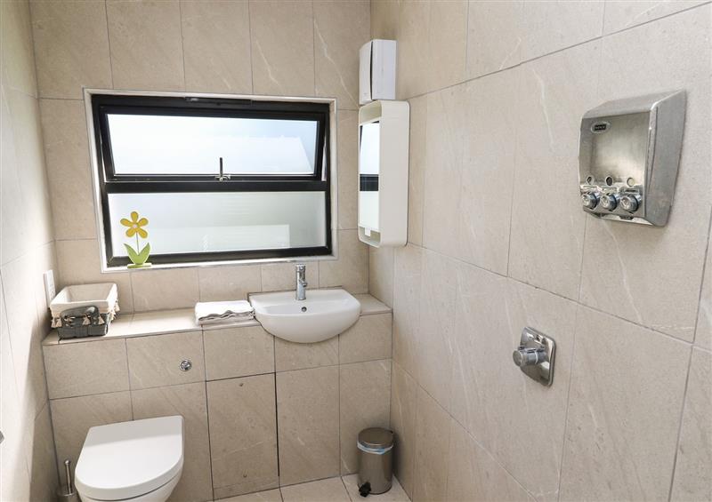 The bathroom at Moorside, Carbis Bay