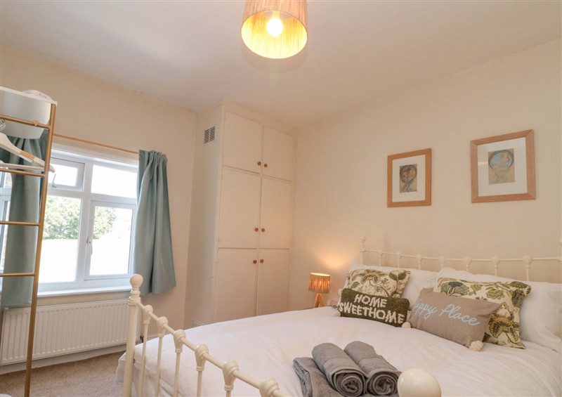 Bedroom at Moot Cottage, Driffield