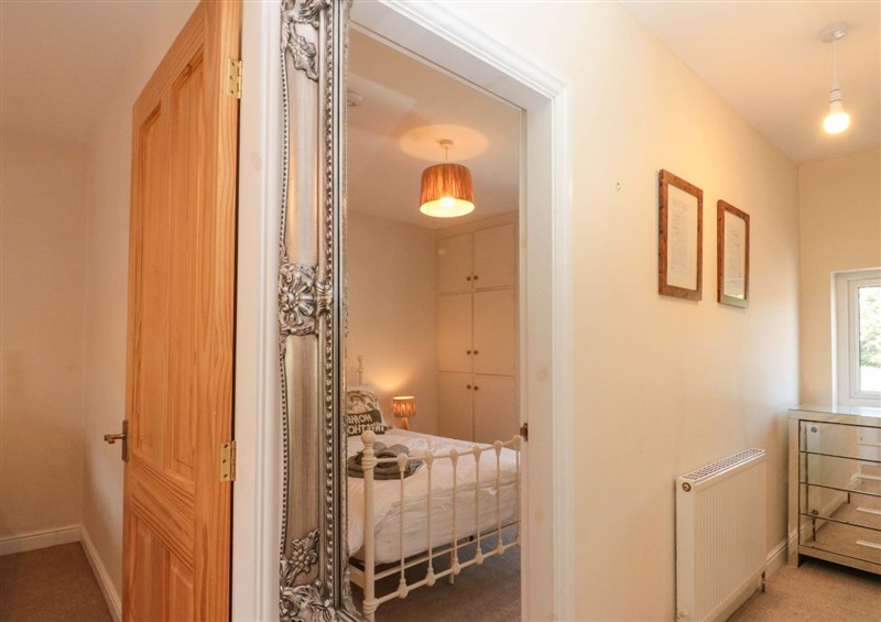 One of the 2 bedrooms at Moot Cottage, Driffield