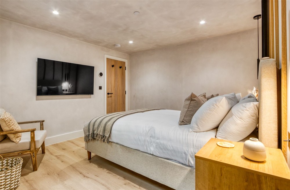 Mor Apartment (photo 7) at Mor Apartment in Swansea, West Glamorgan