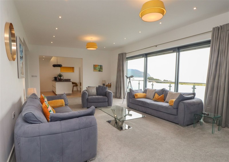 Inside (photo 2) at Mor Glas, Deganwy