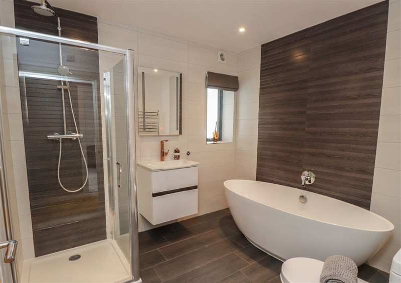 The bathroom (photo 3) at Mor Glas, Deganwy