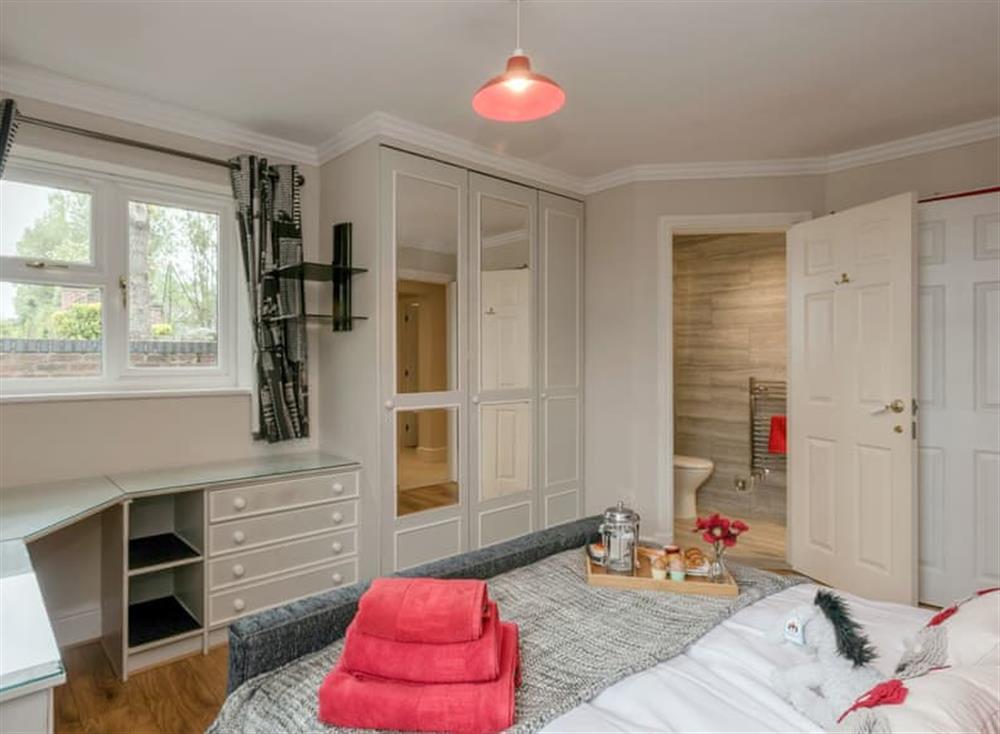 Double bedroom with en-suite at Morea in Horning, Norfolk