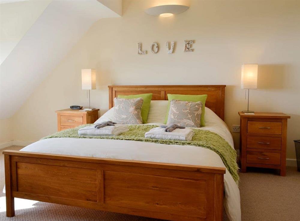 Spacious double bedroom with sea views (photo 2) at Morlais in Barmouth, Gwynedd