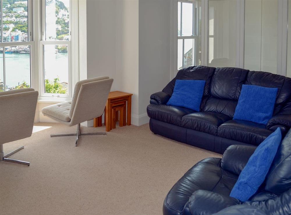 Light and airy living room at Morning Sun, Above Town 47 in Dartmouth, Devon