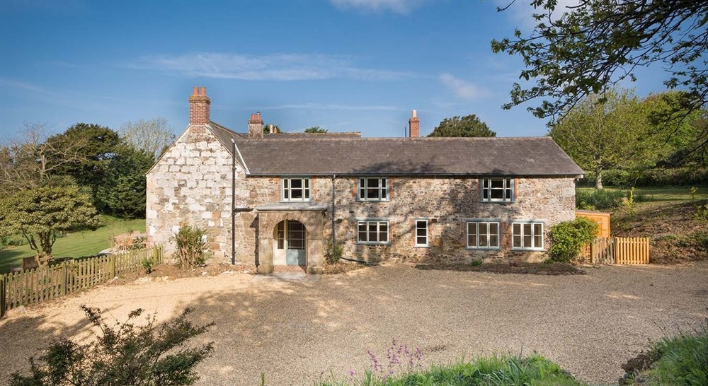 The exterior of Mottistone Manor Farmhouse, Mottistone, Isle of Wight (photo 3) at Mottistone Manor Farmhouse in Newport, Isle Of Wight