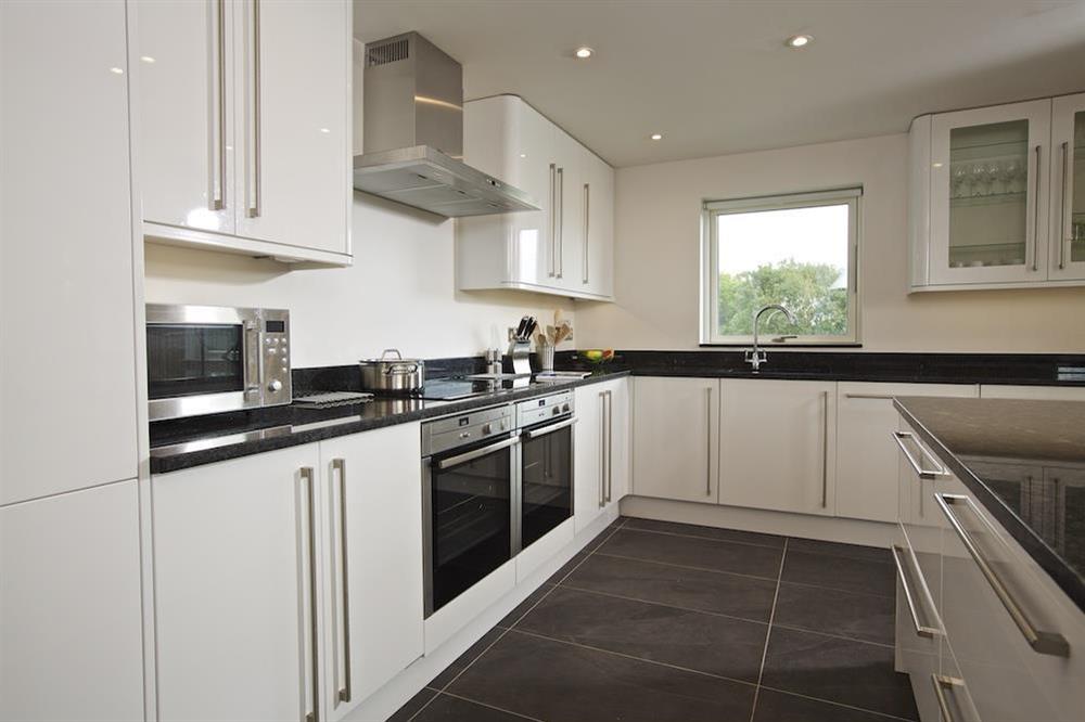 Beautifully designed and well-equipped kitchen at Moult Hill Barn in , Salcombe